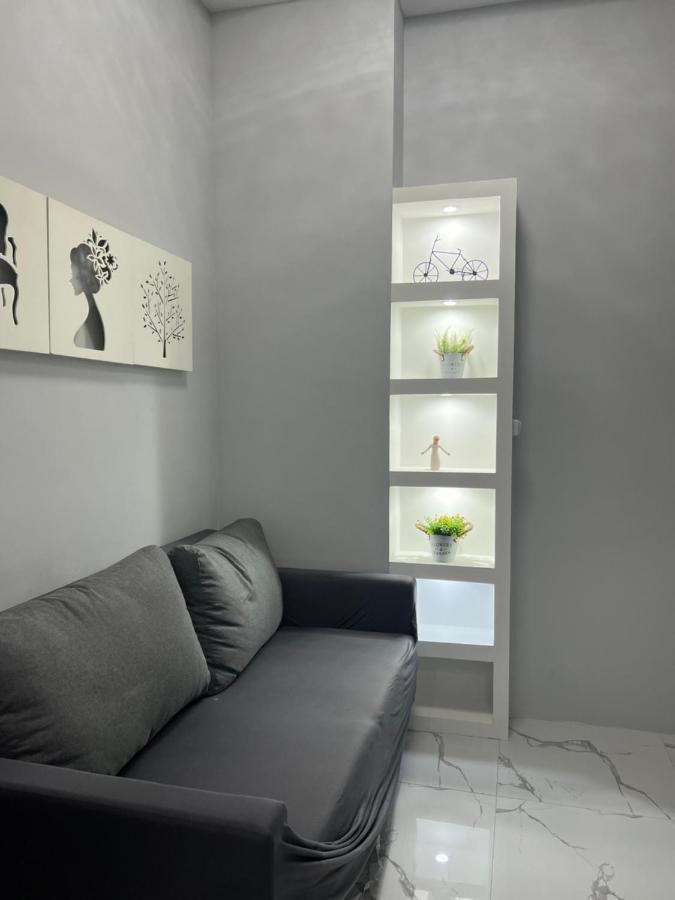 Chic, Modern , Minimalist Design At The Loop Condo Tower Cagayán de Oro Extérieur photo